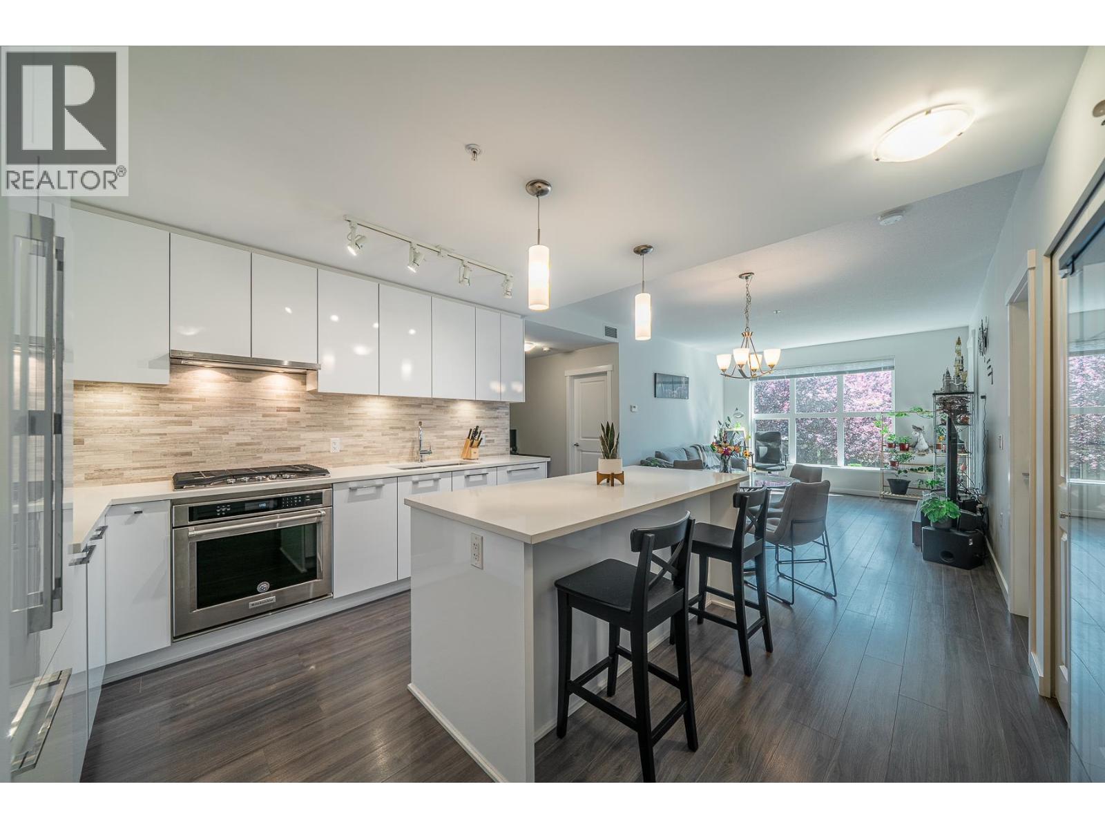 213 9551 ALEXANDRA ROAD