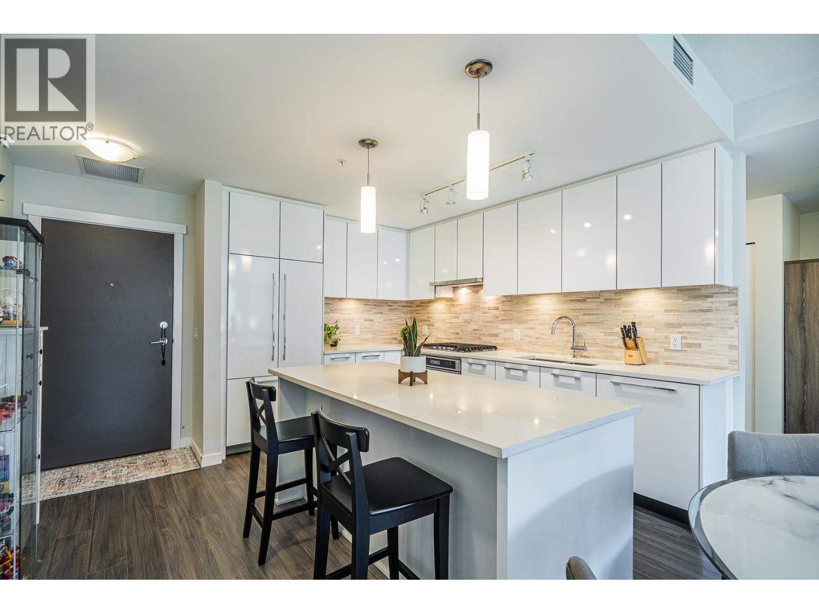 213 9551 ALEXANDRA ROAD