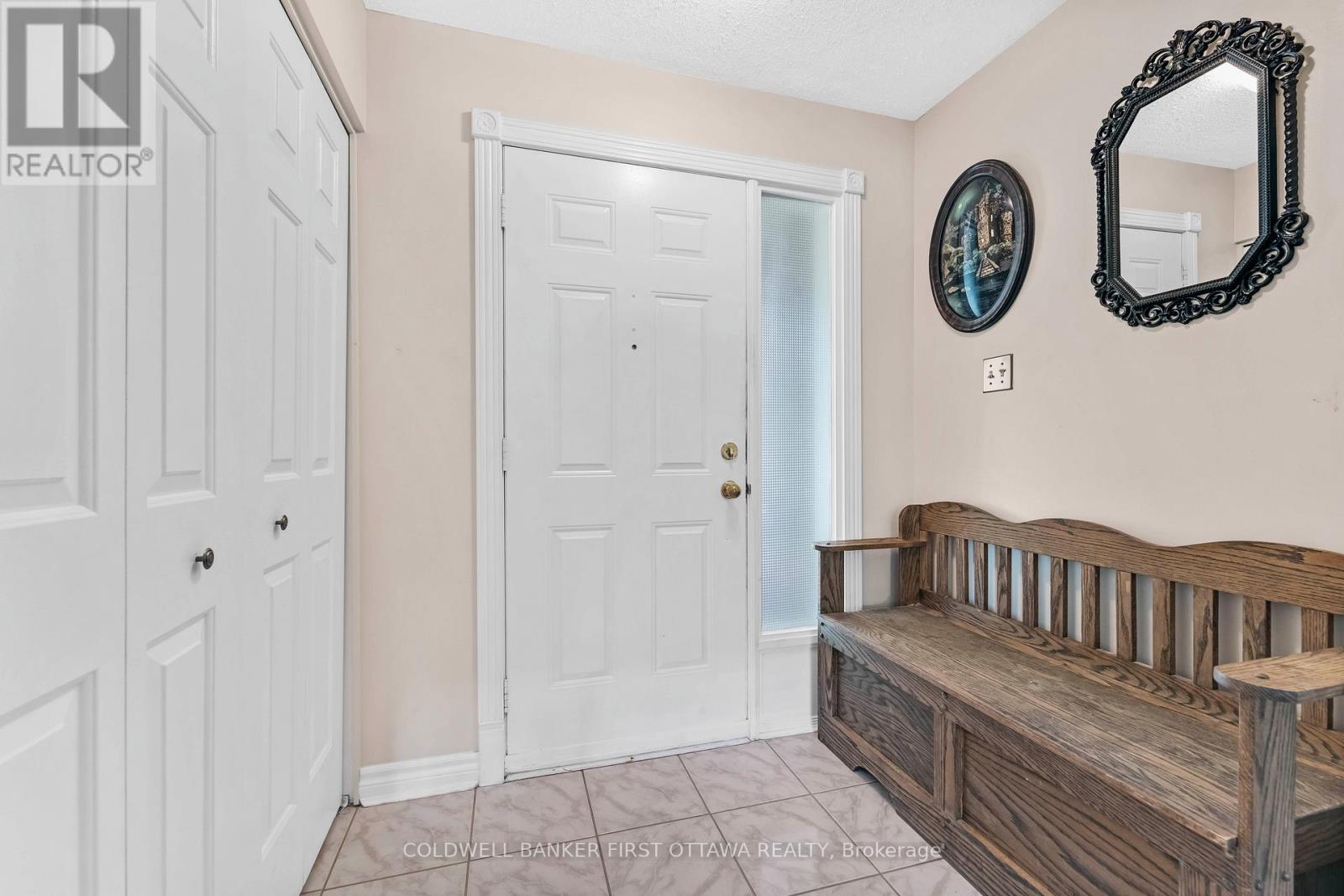 8 LACHAINE STREET SW