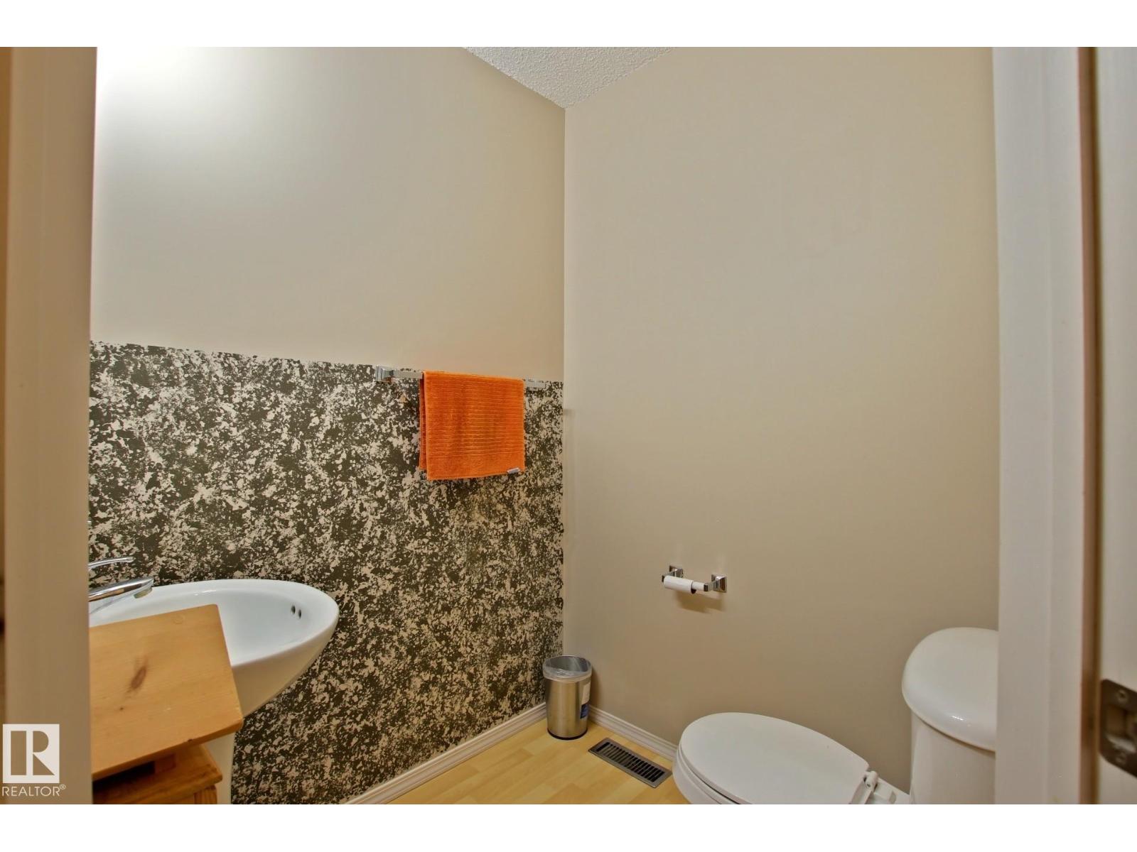 #42 4350 23 ST NW