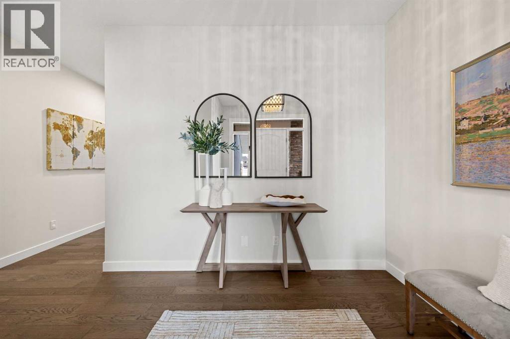 225 West Grove Way SW