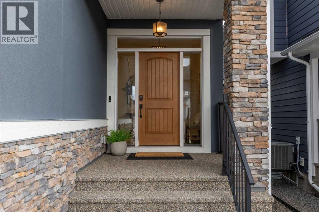 225 West Grove Way SW