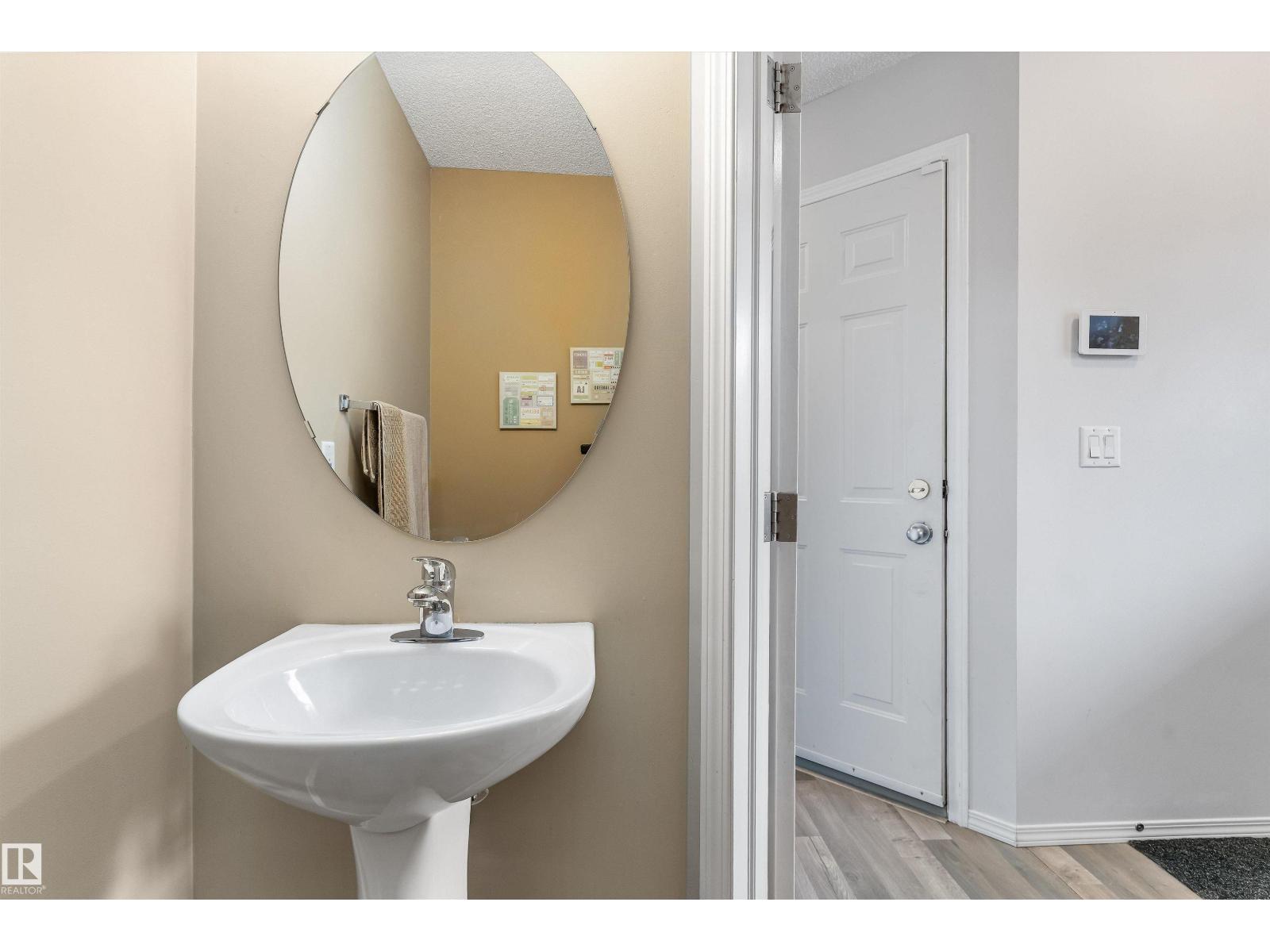 #73 1428 HODGSON WY NW