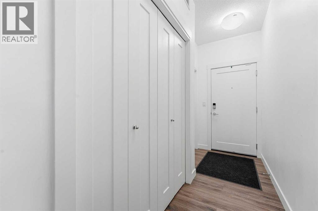 206, 300 Auburn Meadows Common SE