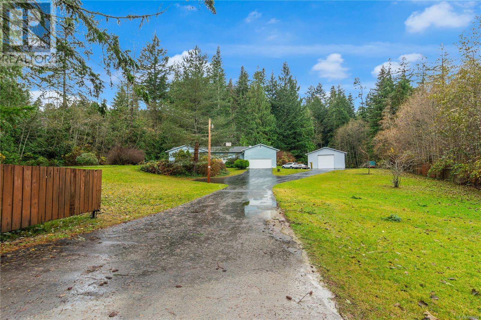 6513 Phantom Rd