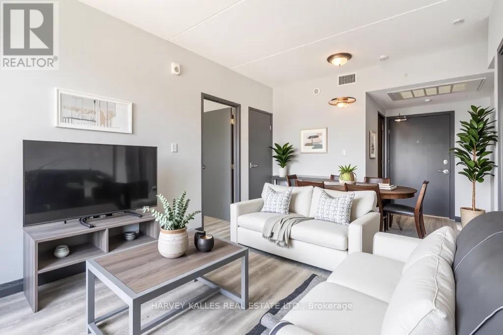A502 - 275 LARCH STREET