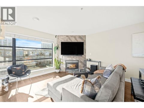 410 124 W 3RD STREET North Vancouver BC V7M1E8