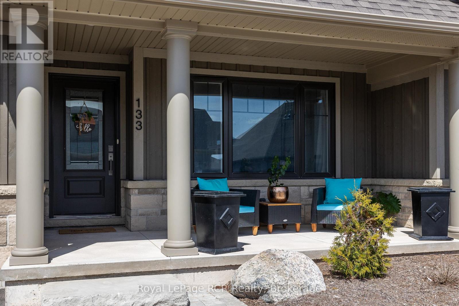 133 HAWTHORN CRESCENT