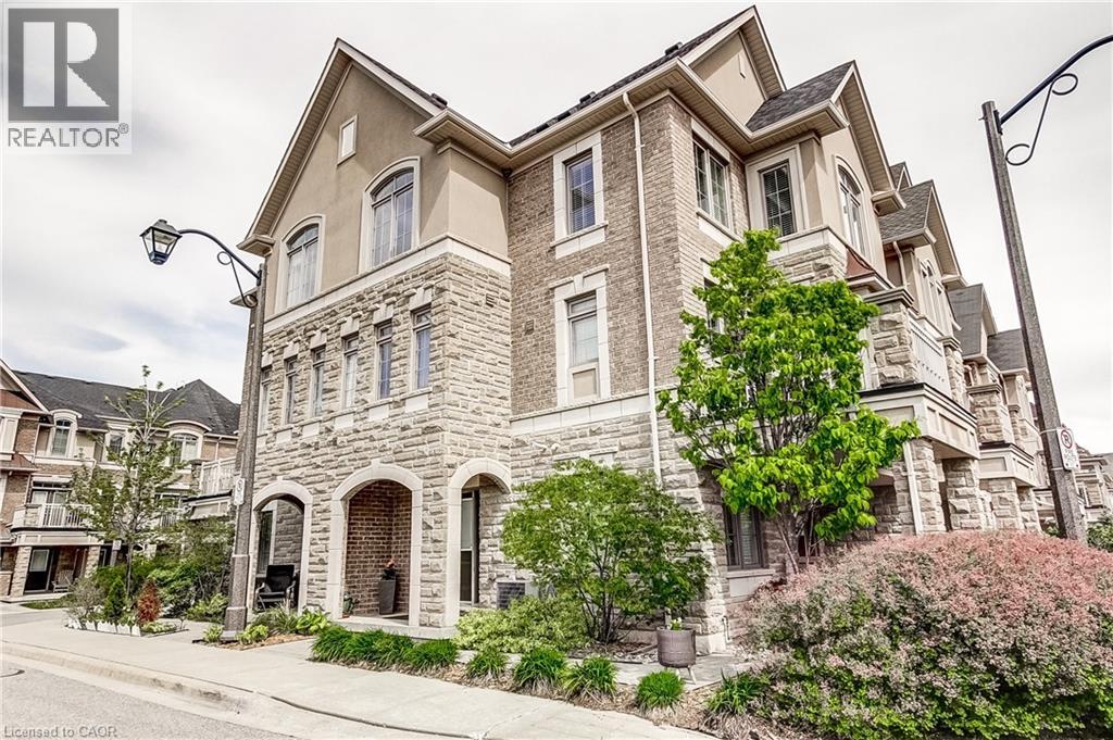 2435 GREENWICH Drive Unit# 35