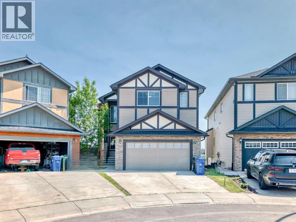 26 Saddlelake View NE