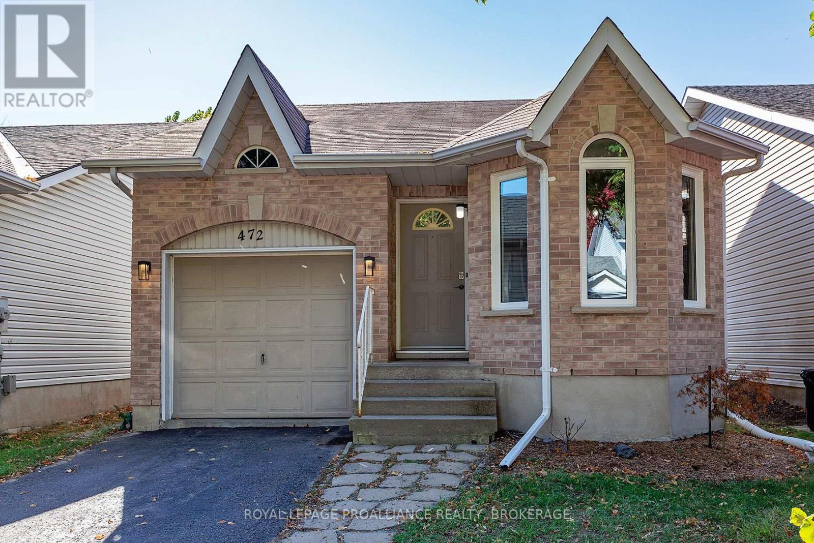 472 FREEMAN CRESCENT