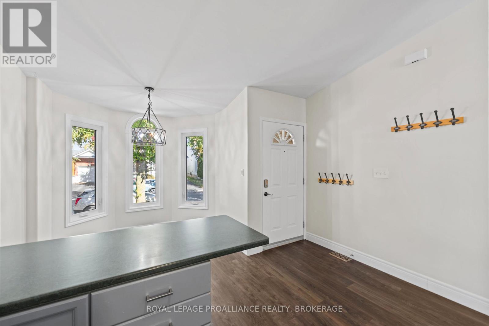 472 FREEMAN CRESCENT