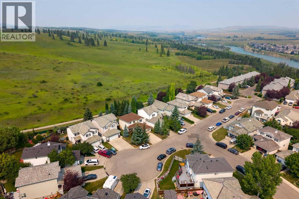 100 Bow Ridge Crescent