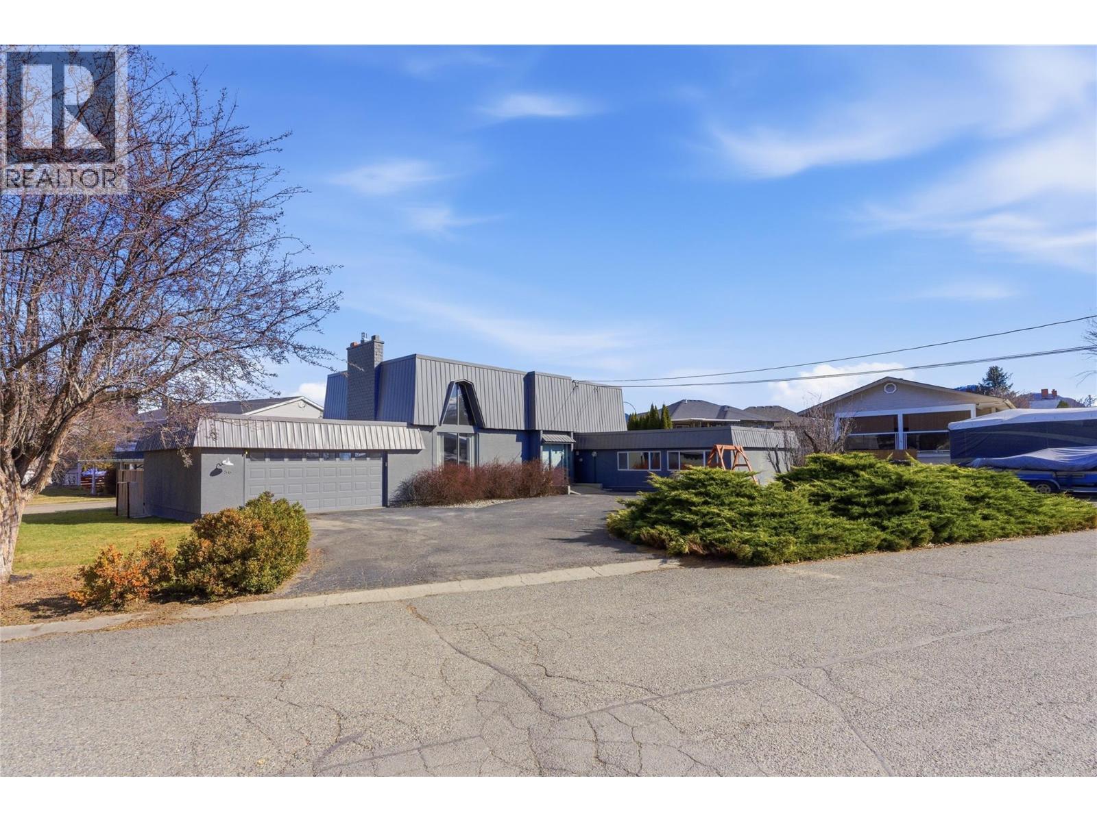 1756 CLIFFORD Avenue