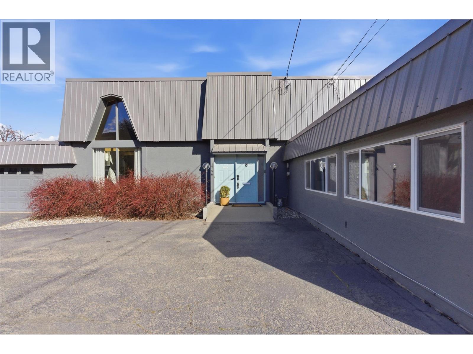 1756 CLIFFORD Avenue