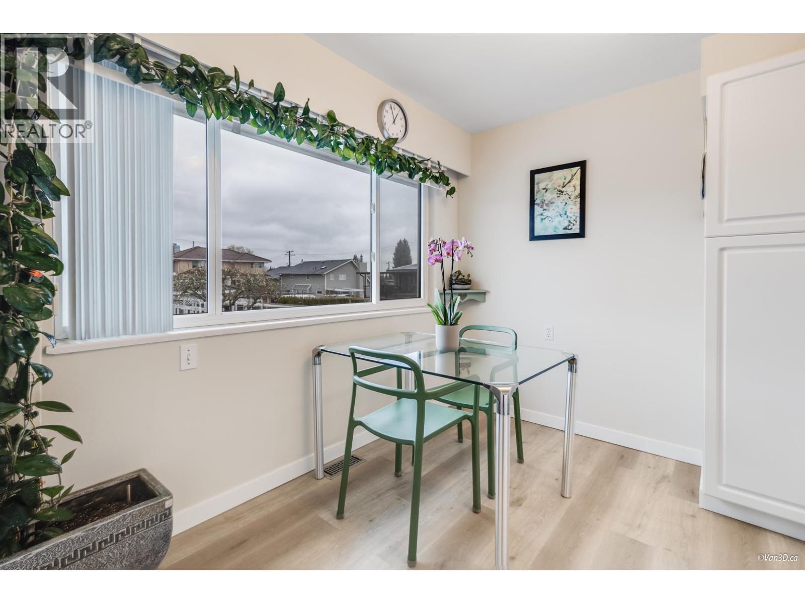 6555 ST. CHARLES PLACE