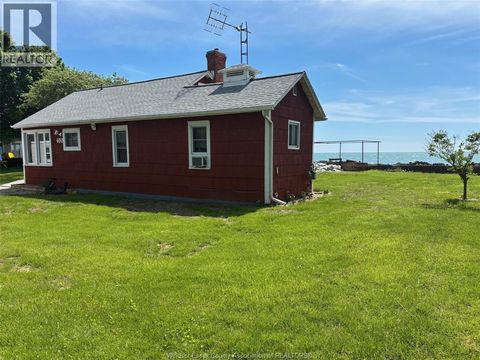 680 POINT PELEE DRIVE Leamington ON N8H3V4