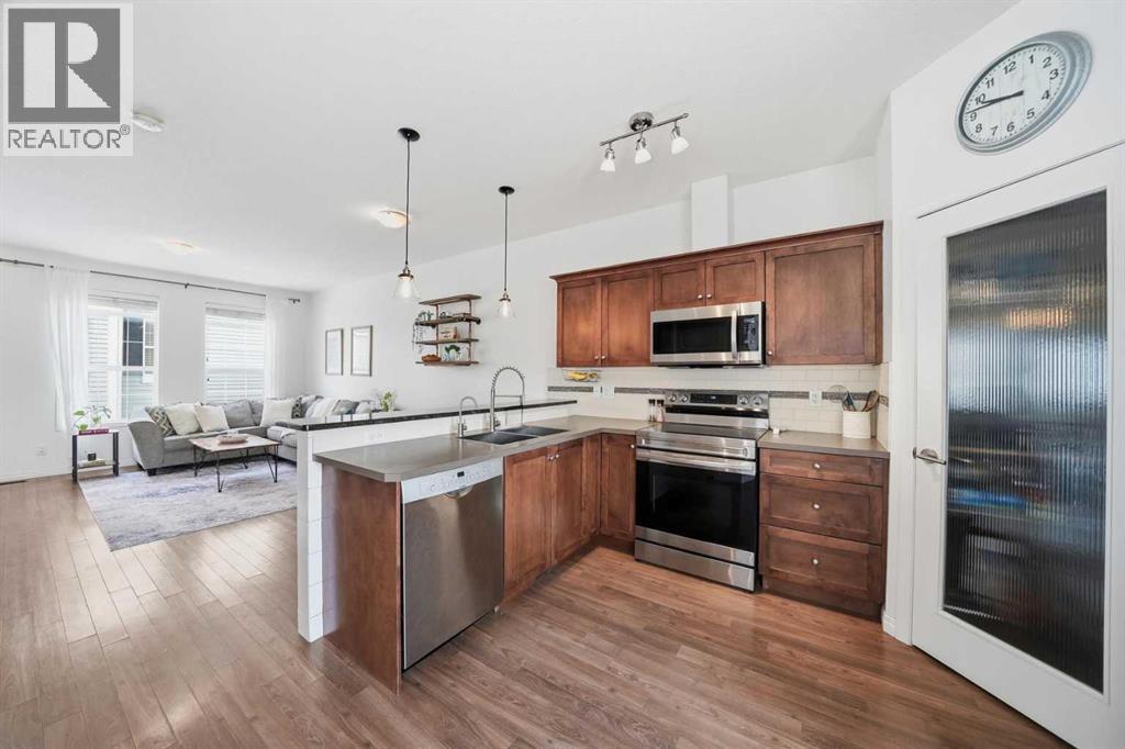 4803, 1001 8 Street NW