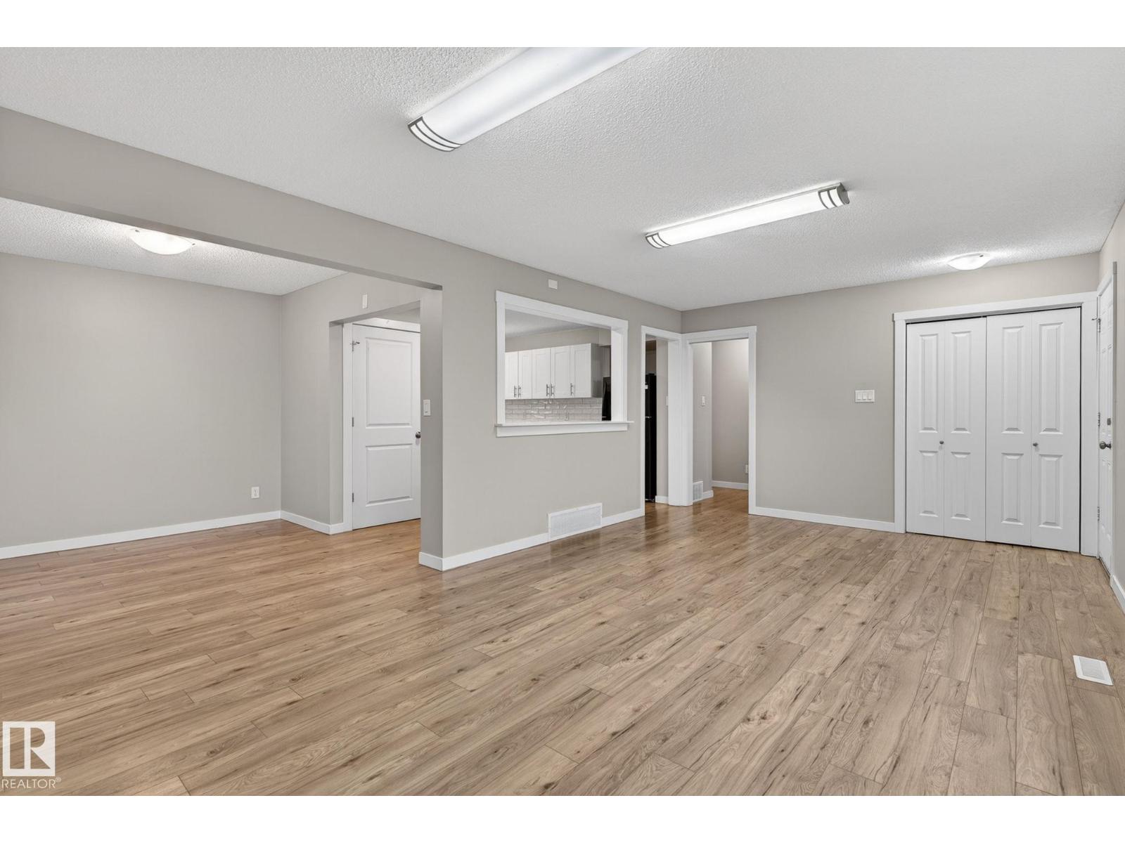 15112 80 ST NW