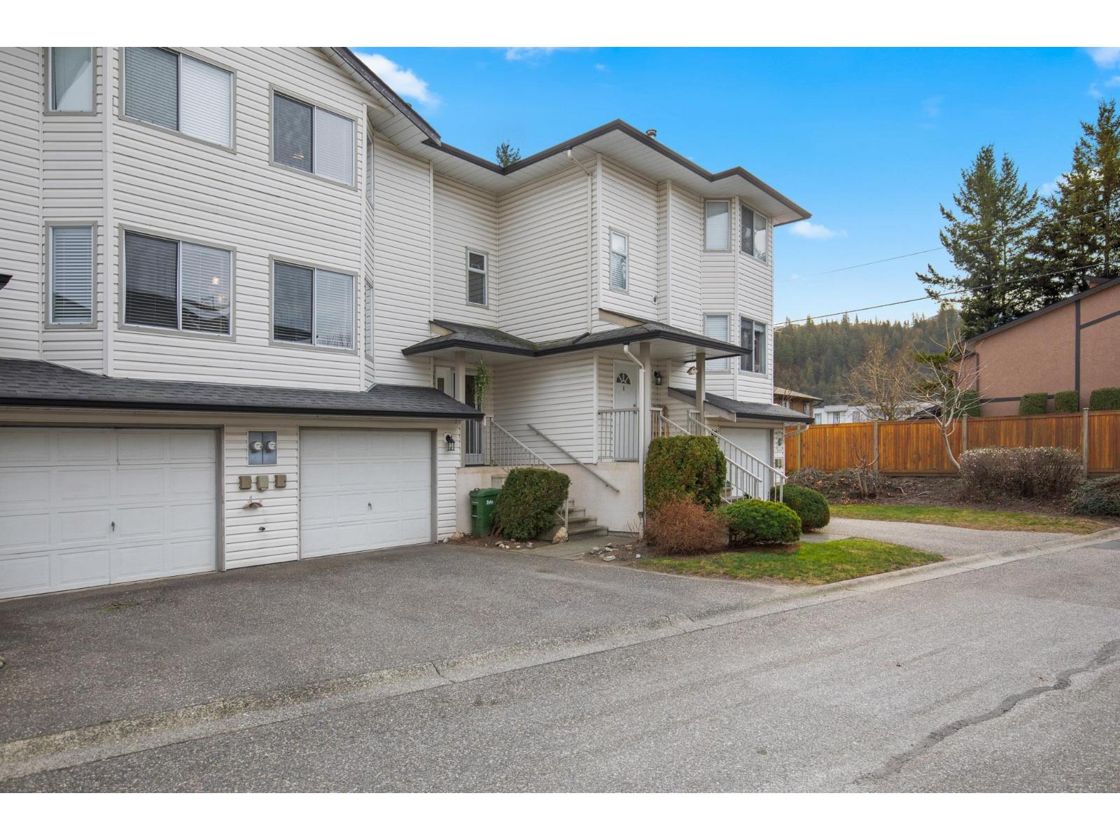 9 5904 VEDDER ROAD|Vedder Crossing