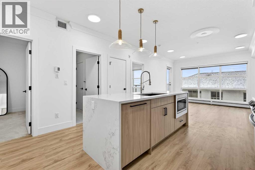 311, 370 Dieppe Drive SW