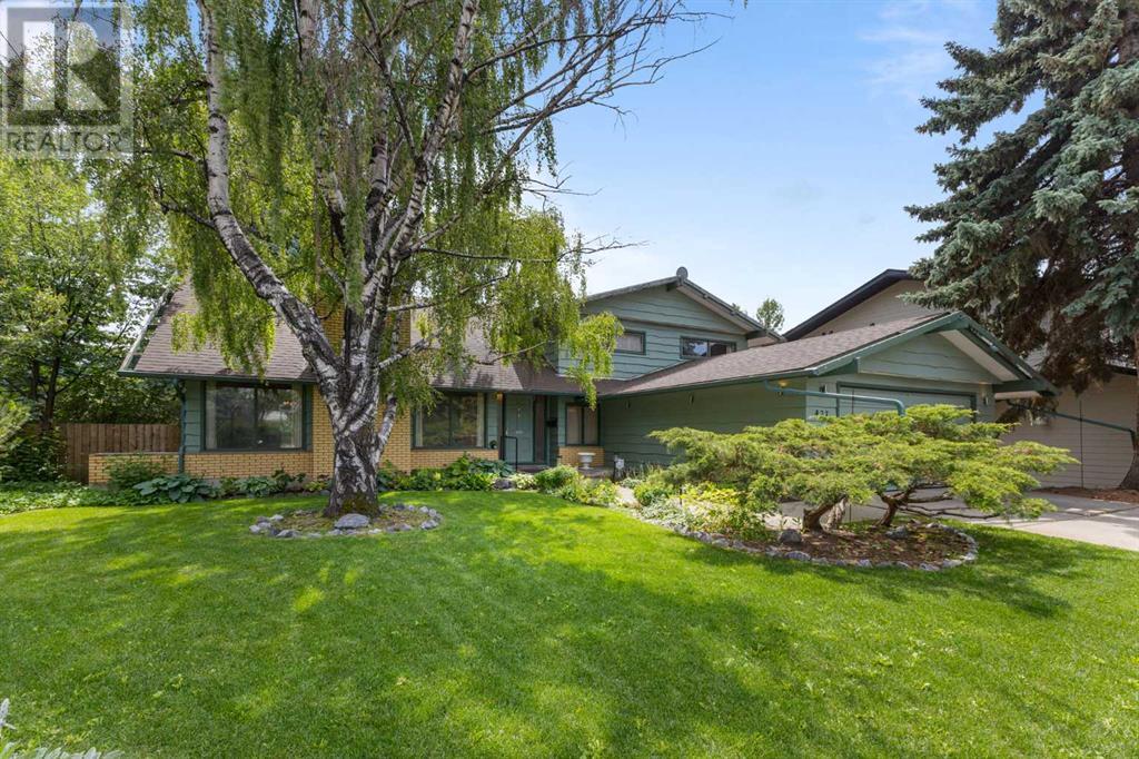 427 Willow Grove Crescent SE