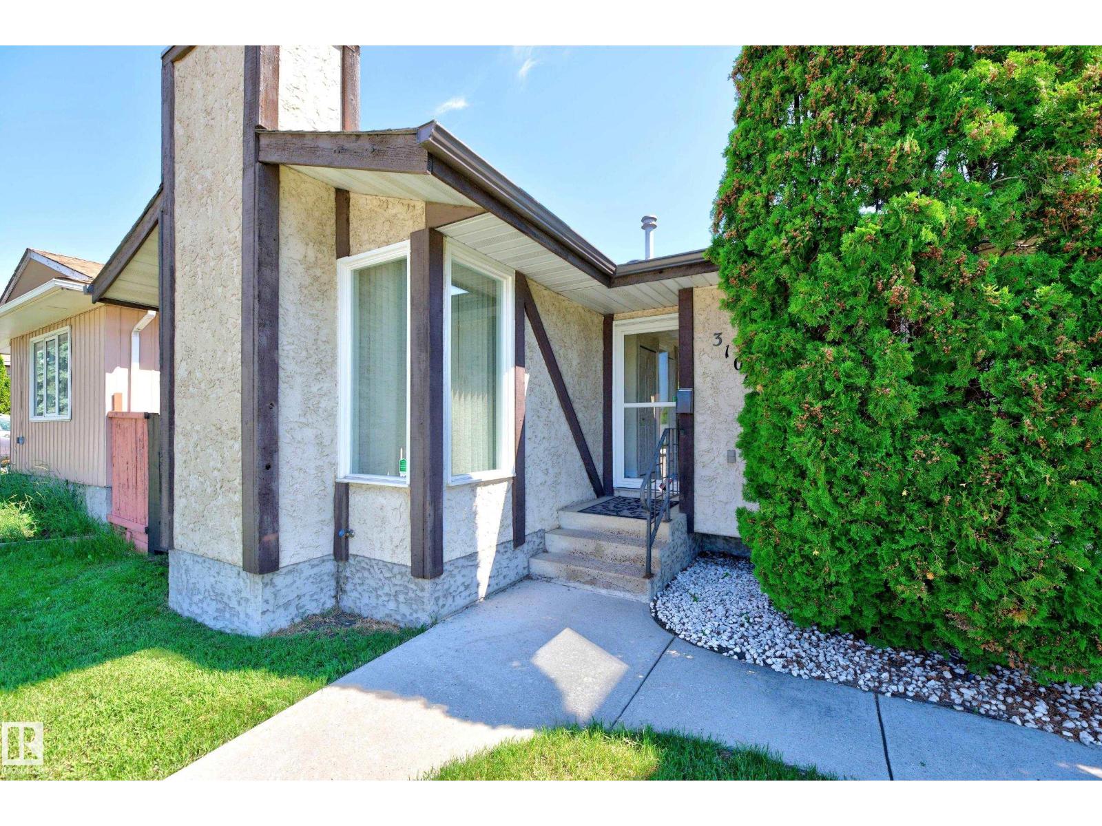 3104 138 AV NW