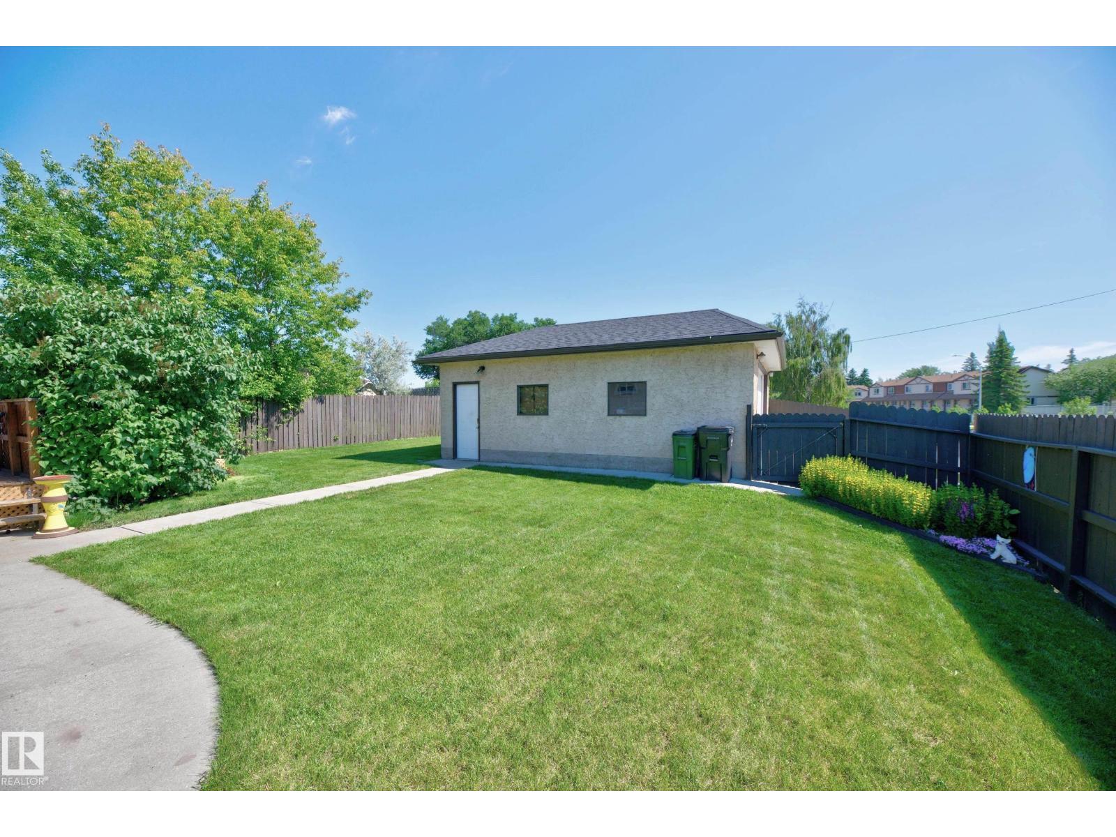 3104 138 AV NW