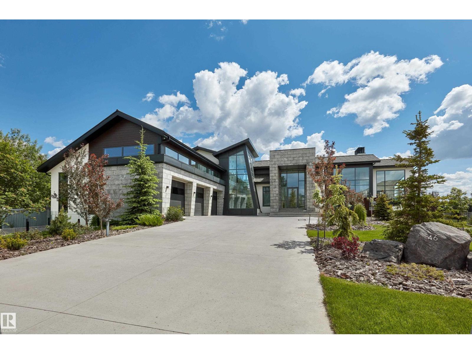 46 KINGSFORD CR