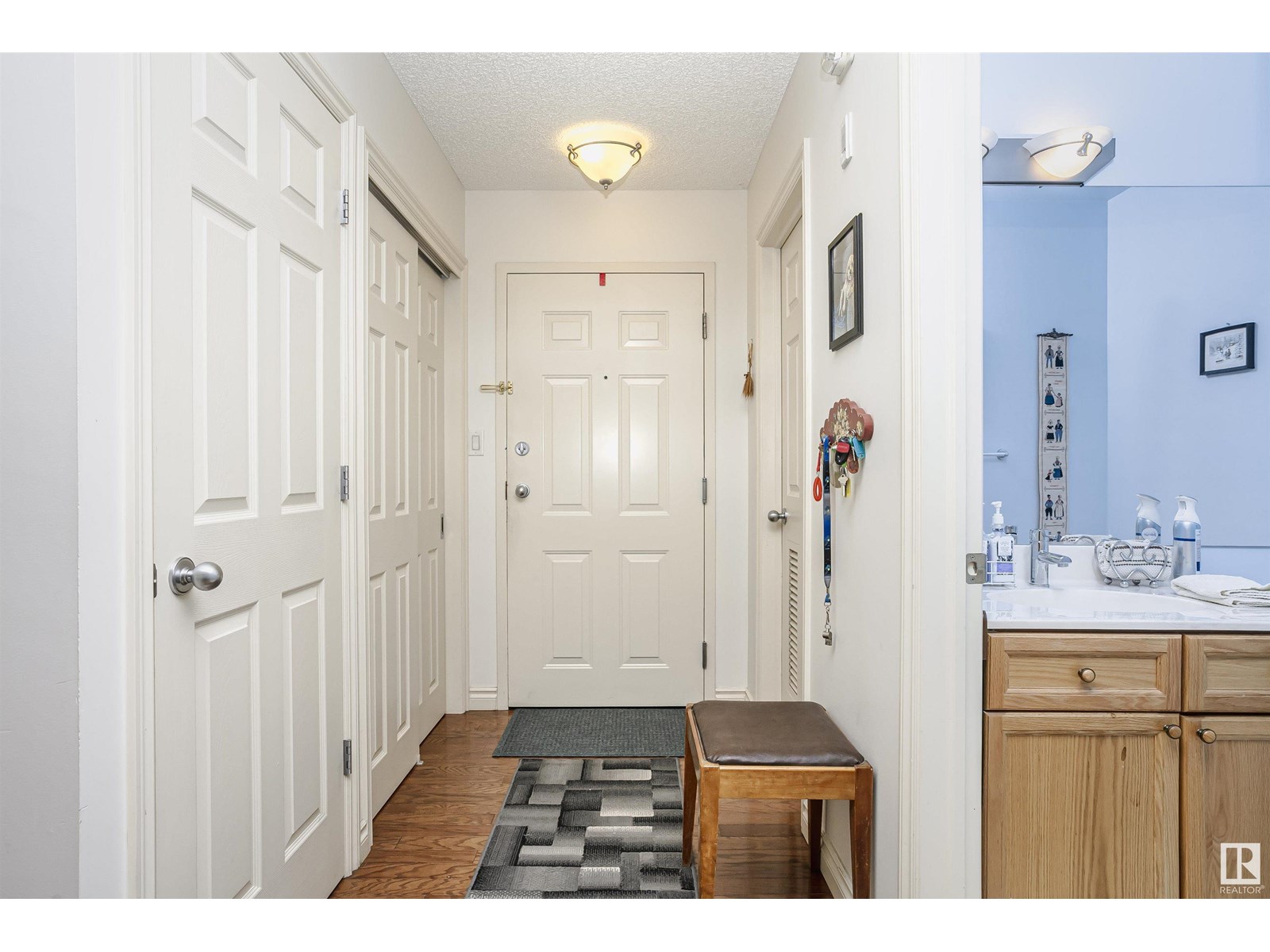 #112 260 STURGEON RD