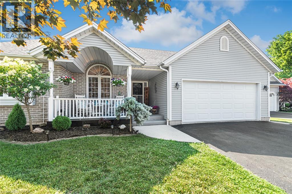 Photo 1 of 50 — 26 MAPLEWOOD Court, Dunnville, ON N1A3G8