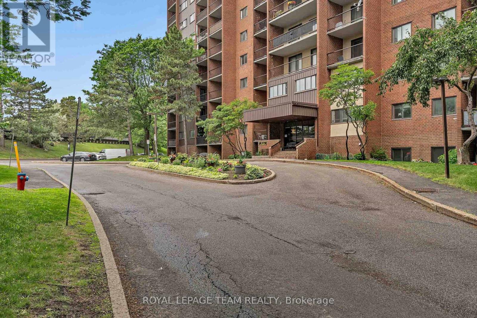 214 - 2630 SOUTHVALE CRESCENT