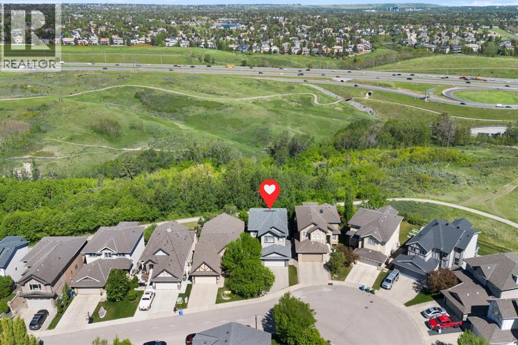 382 Tuscany Ravine Road NW