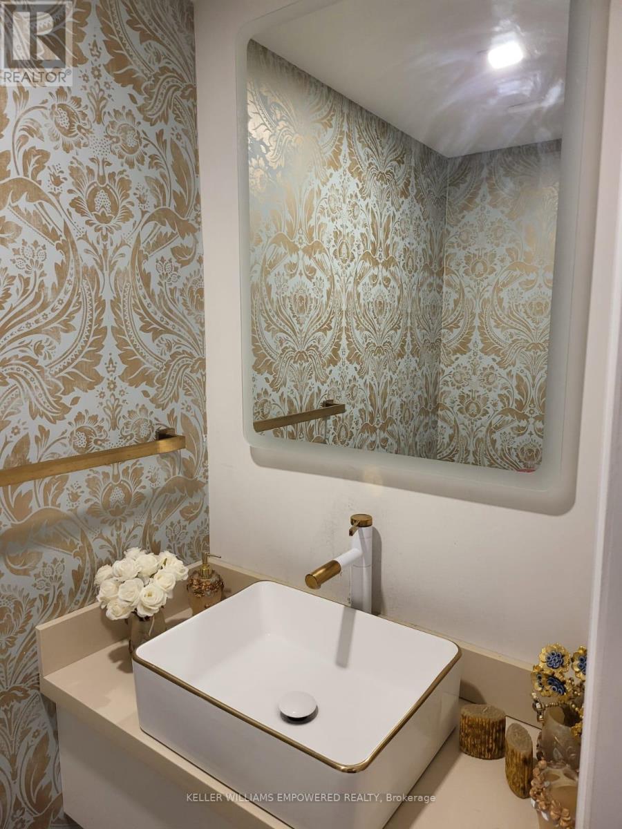 333 PALISER CRESCENT S