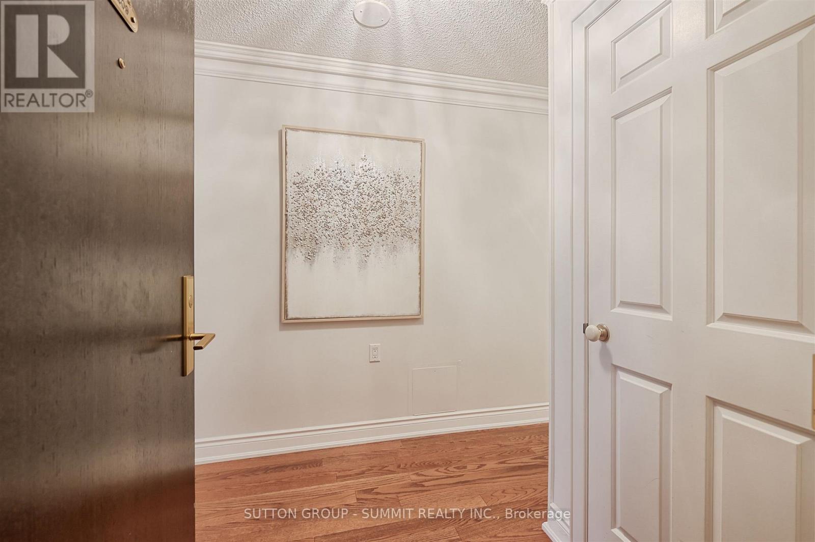209 - 55 KINGSBRIDGE GARDEN CIRCLE