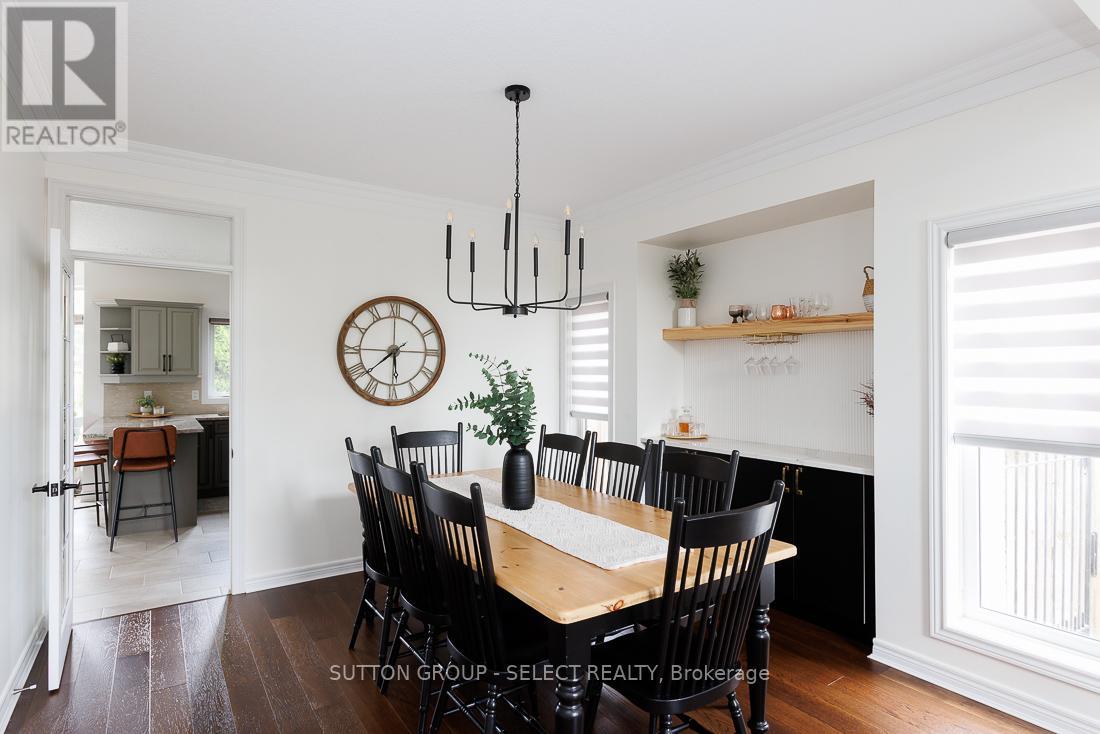 382 PLANE TREE DRIVE