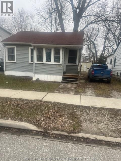 Property photo of 2354 marentette, windsor, ON n8w2c3