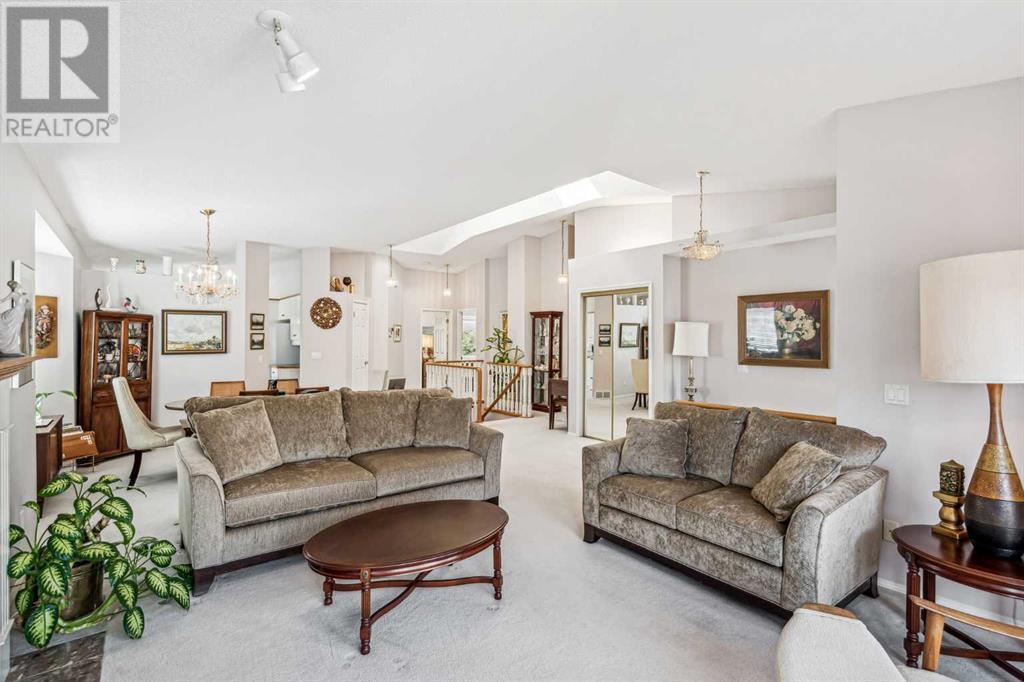 76 Christie Gardens SW