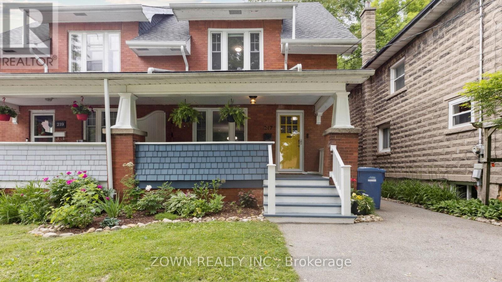 217 WATERLOO AVENUE