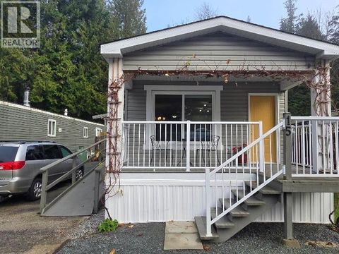 15-8425 HIGHWAY 101 Powell River BC