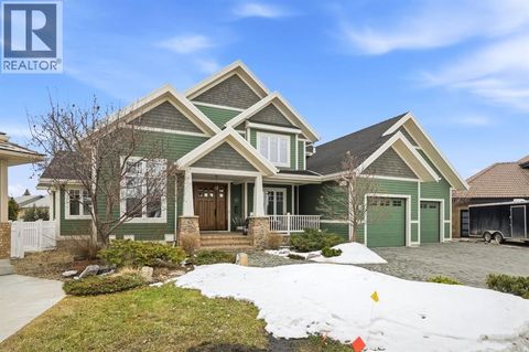 31 Ashley Close Red Deer AB T4R2X3