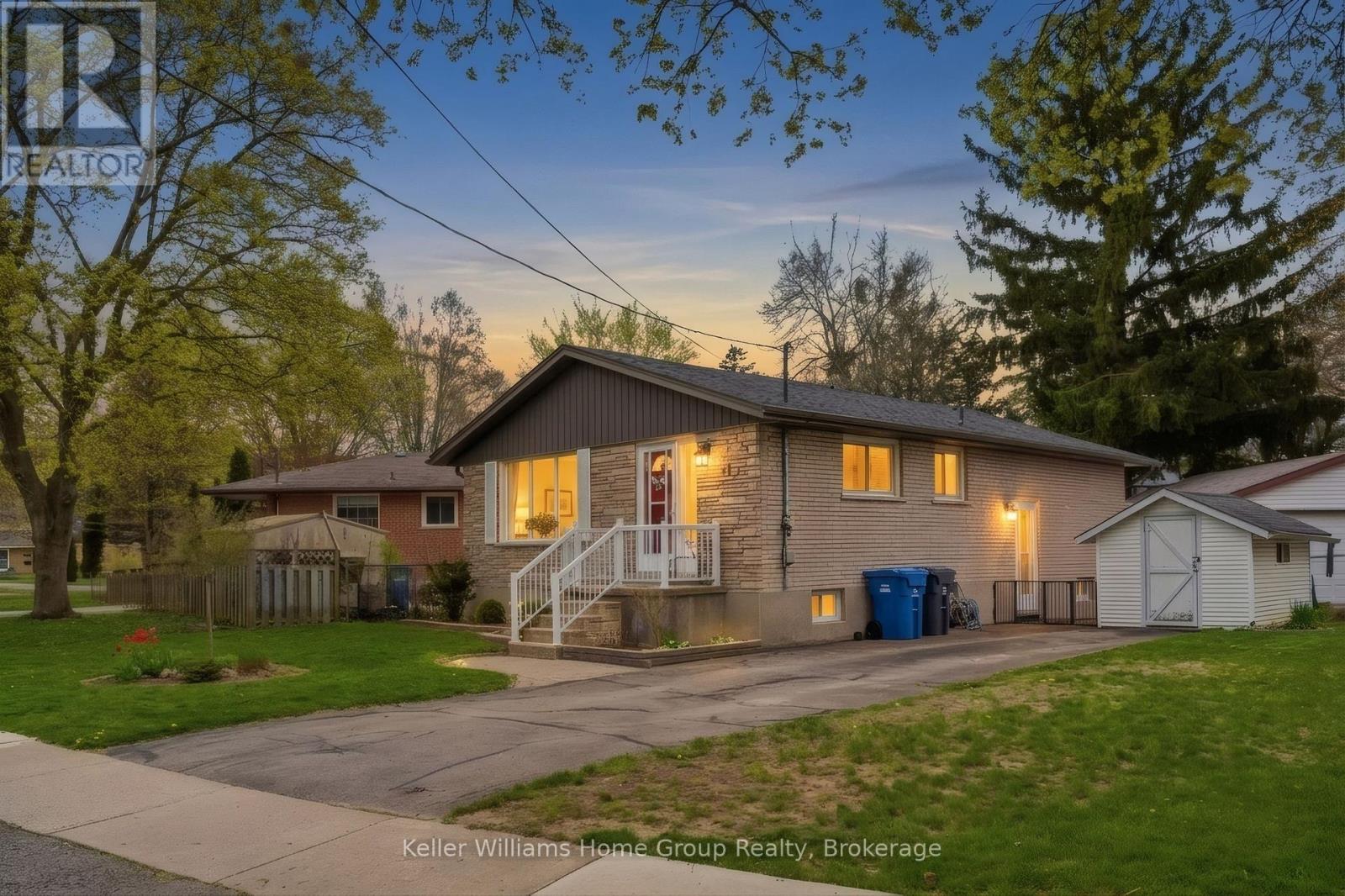 48 SUNNYLEA CRESCENT