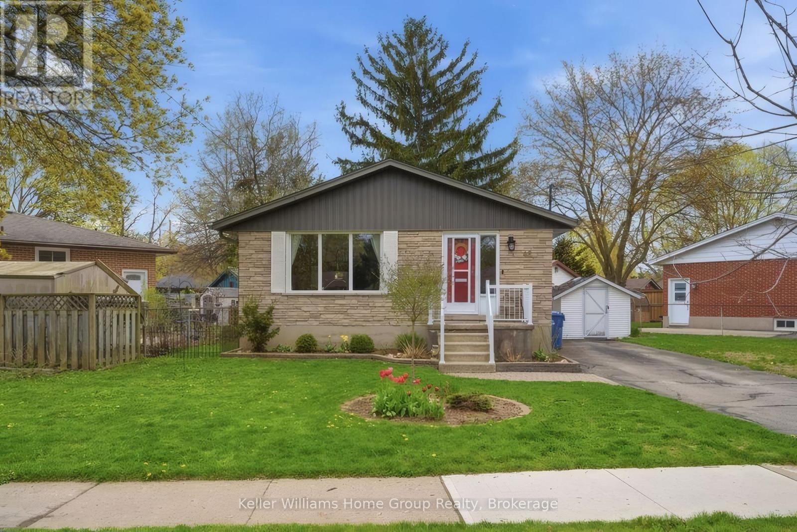 48 SUNNYLEA CRESCENT