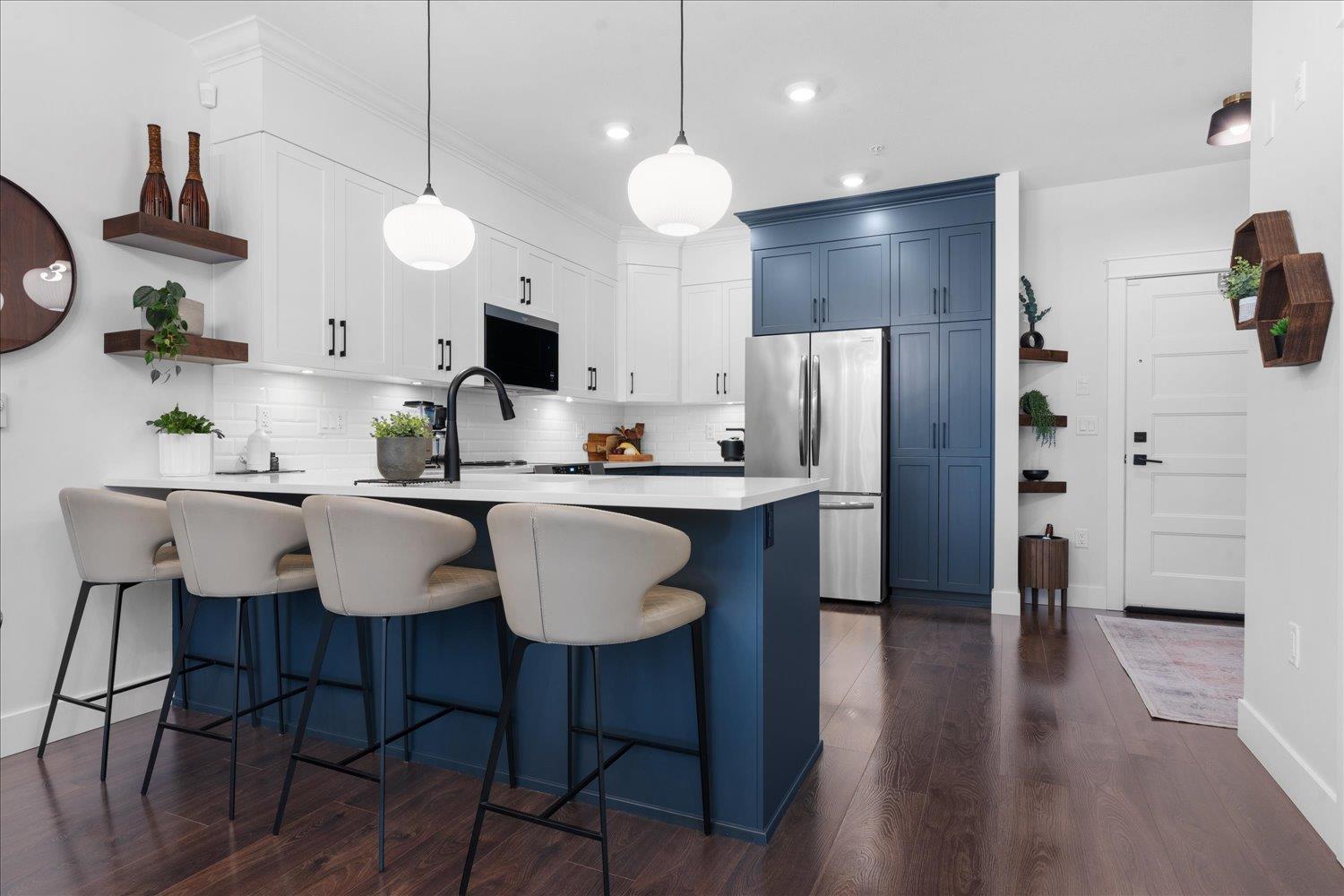 104 5380 TYEE LANE|Garrison Crossing