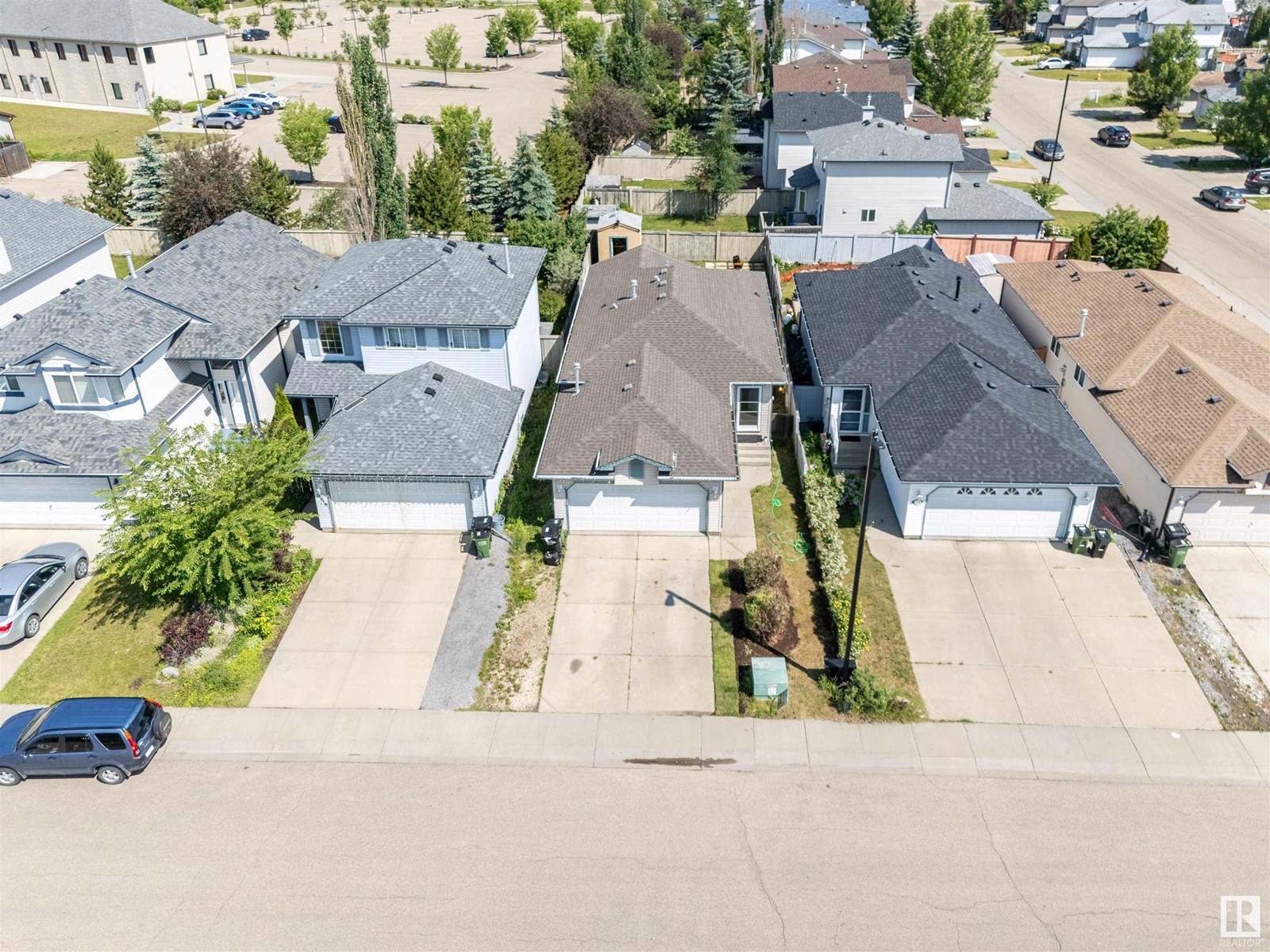 3312 27 AVE NW