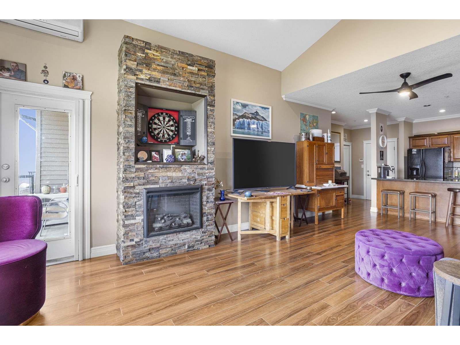 B305 33755 7TH AVENUE