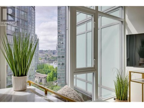 1207 1372 SEYMOUR STREET Vancouver BC V6B0L1