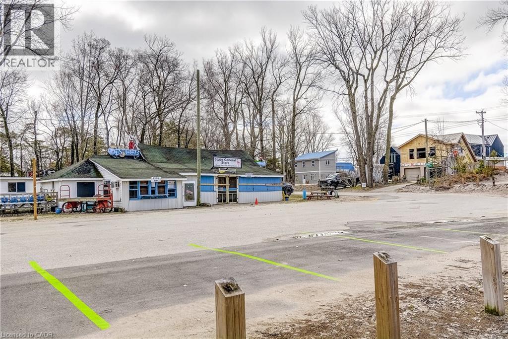 2 BEACH Avenue - Photo 3