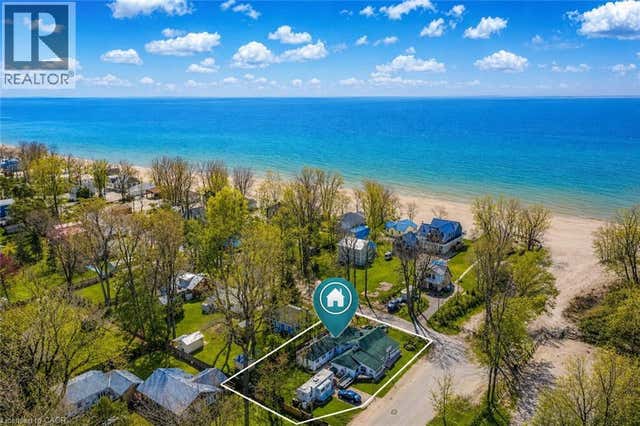 2 BEACH Avenue