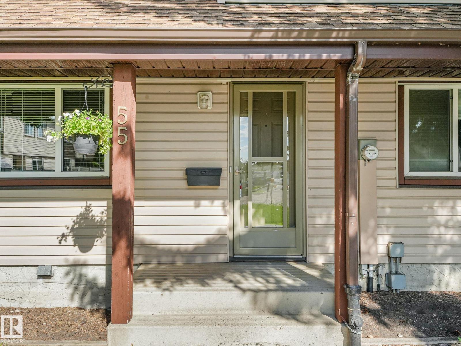 #55 13833 30 ST NW